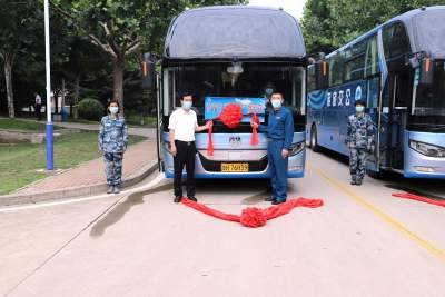 濟寧市公交集團開通“藍天號”擁軍車