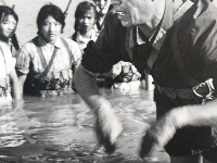 《微山湖记忆——聂志泉军旅摄影作品选》出版发行