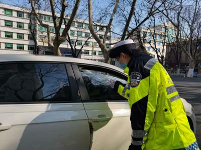 济宁市公安局交警支队多措并举 助力文明典范城市创建工作