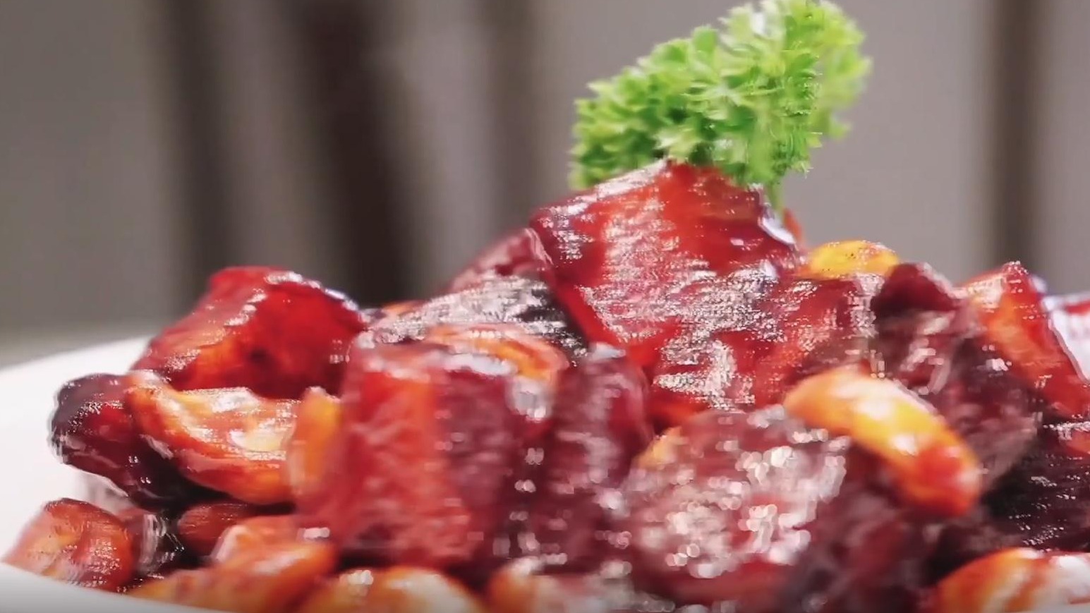 济宁美食＂蹦是味＂短视频大赛作品展播：《板栗红烧肉》